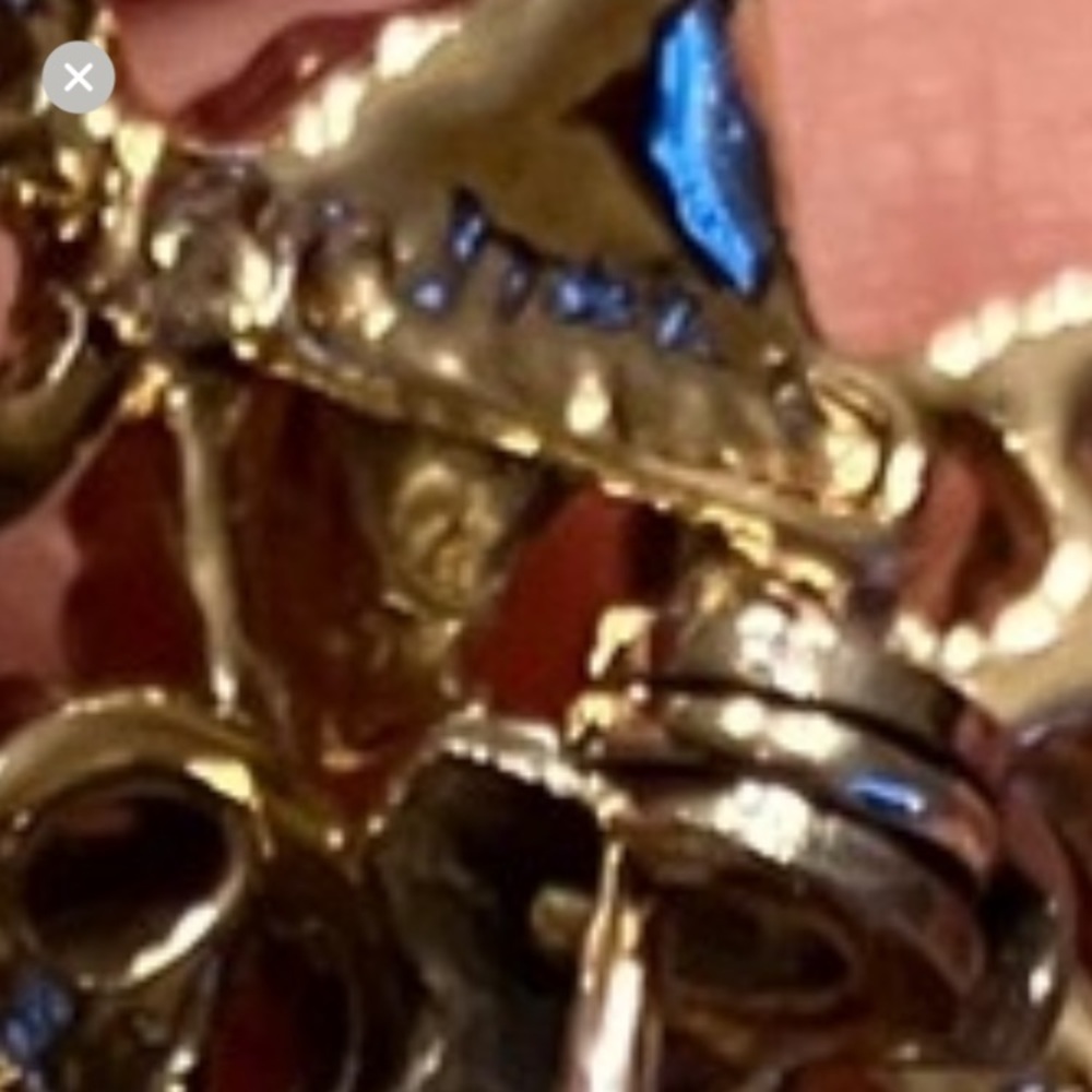 GERRY’S VINTAGE FILAGREE GOLD TONE LEAF BROOCH - Picture 9 of 9